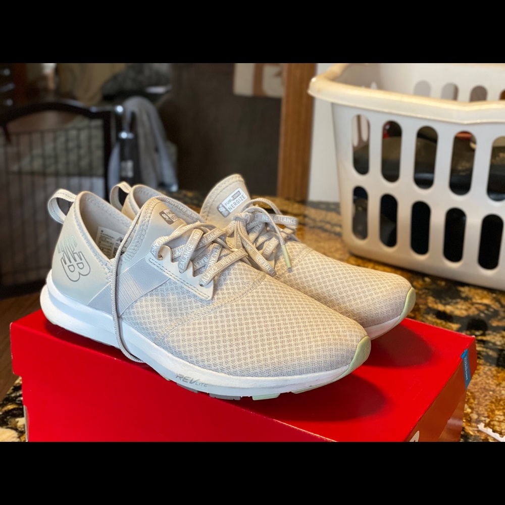 Women’s White new balance in box size 9